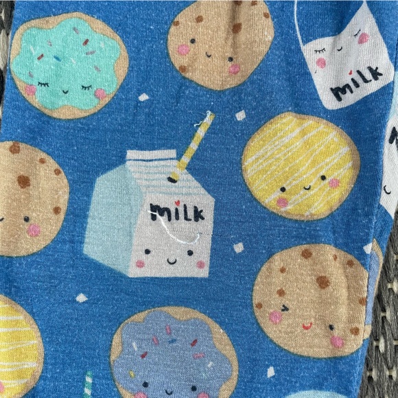 Little Sleepies Blue Cookies and Milk Bamboo Viscose Two Piece Pajama Set - Picture 8 of 10
